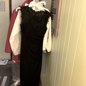 Xscape size 10 wedding guest floor length dress